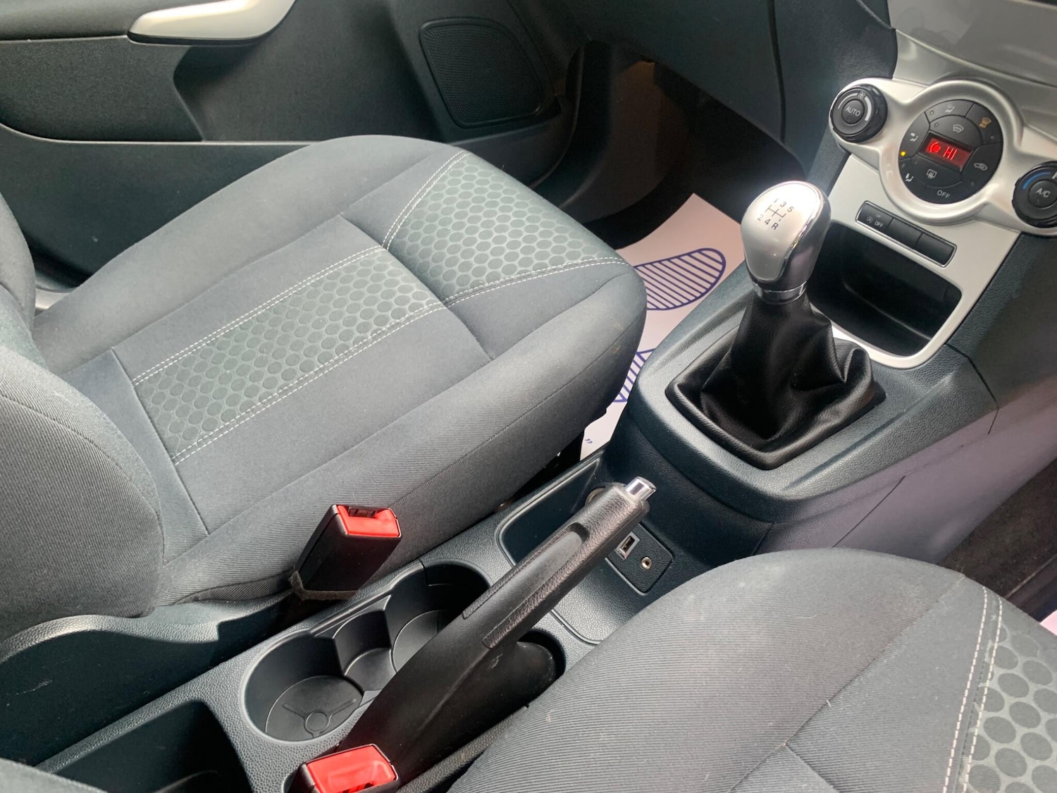 Used Ford Fiesta 2012 for sale - 76633578: Photo 24