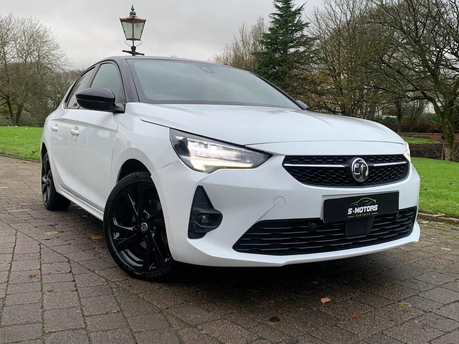 Used Vauxhall Corsa for sale - 76633175: Photo 1