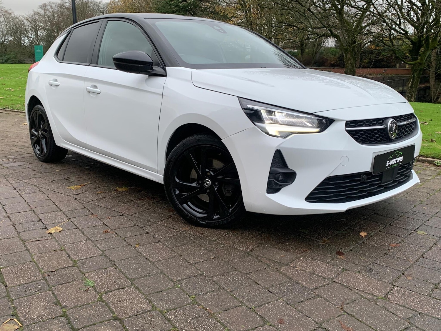 Used Vauxhall Corsa for sale - 76633175: Photo 3