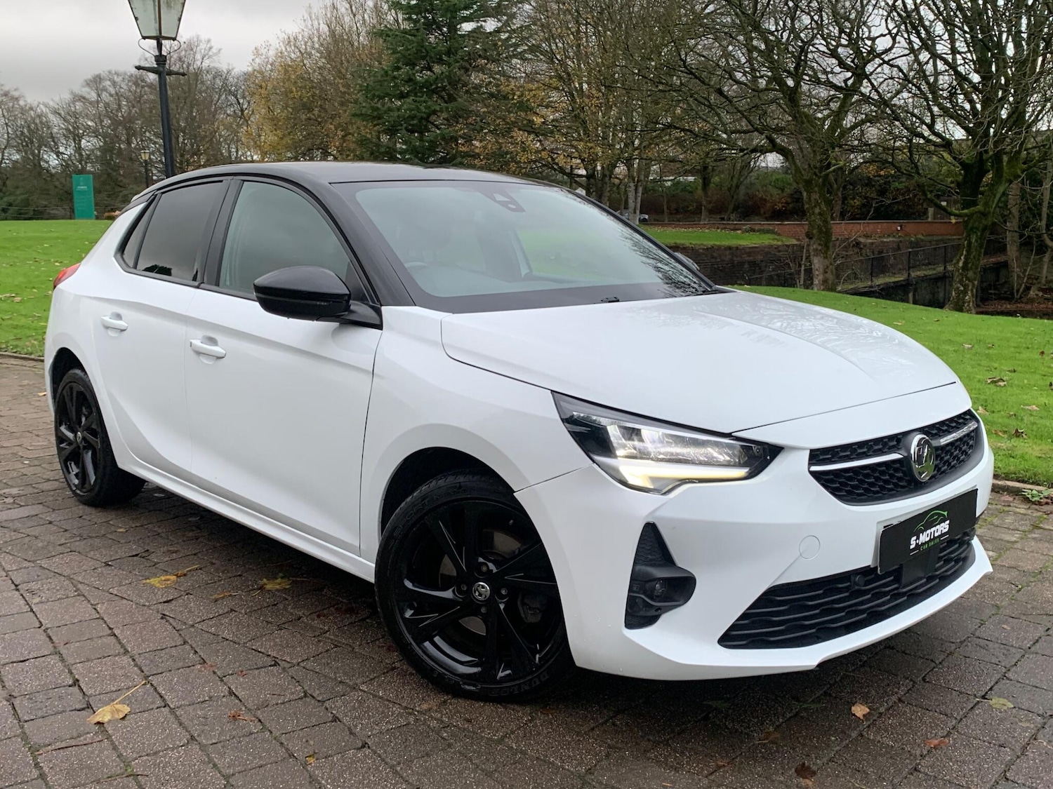 Used Vauxhall Corsa for sale - 76633175: Photo 4