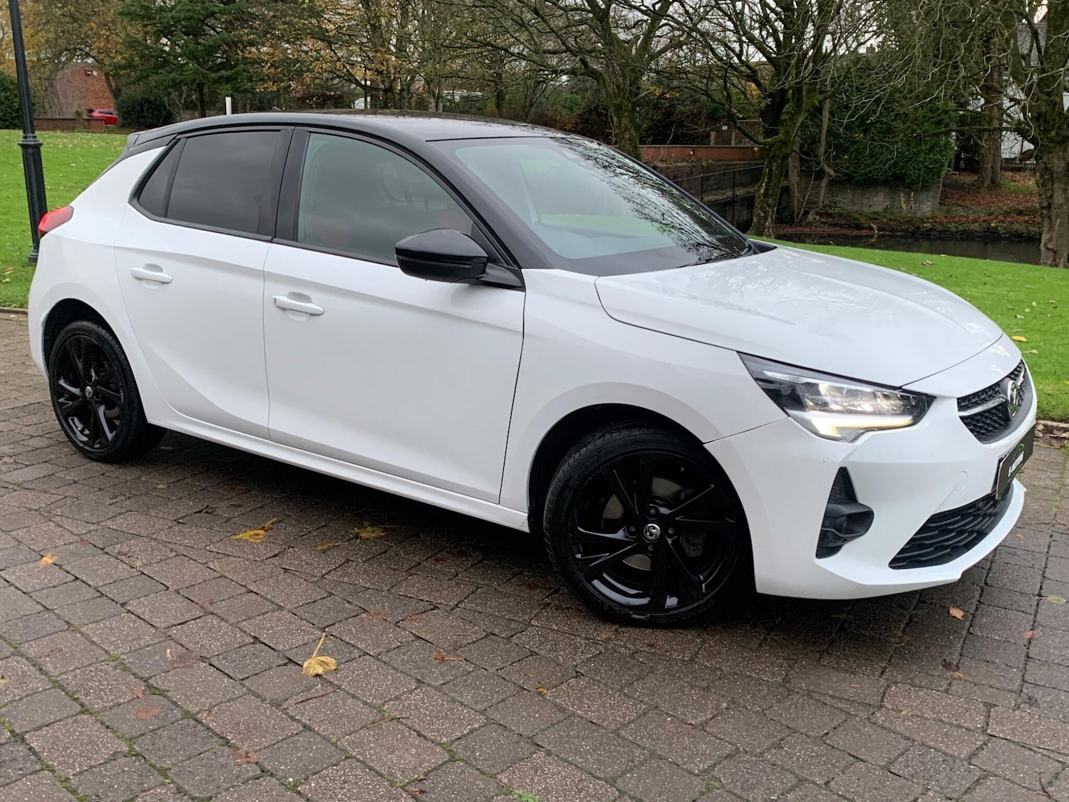 Used Vauxhall Corsa for sale - 76633175: Photo 6