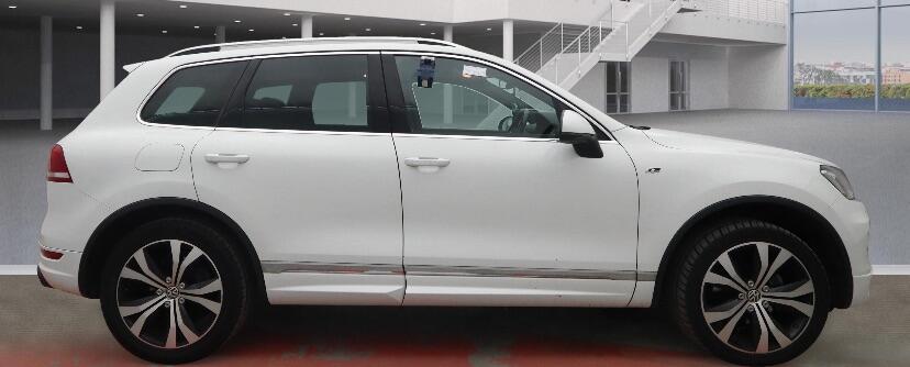 Used Volkswagen Touareg 2013 for sale - 76633687: Photo 2