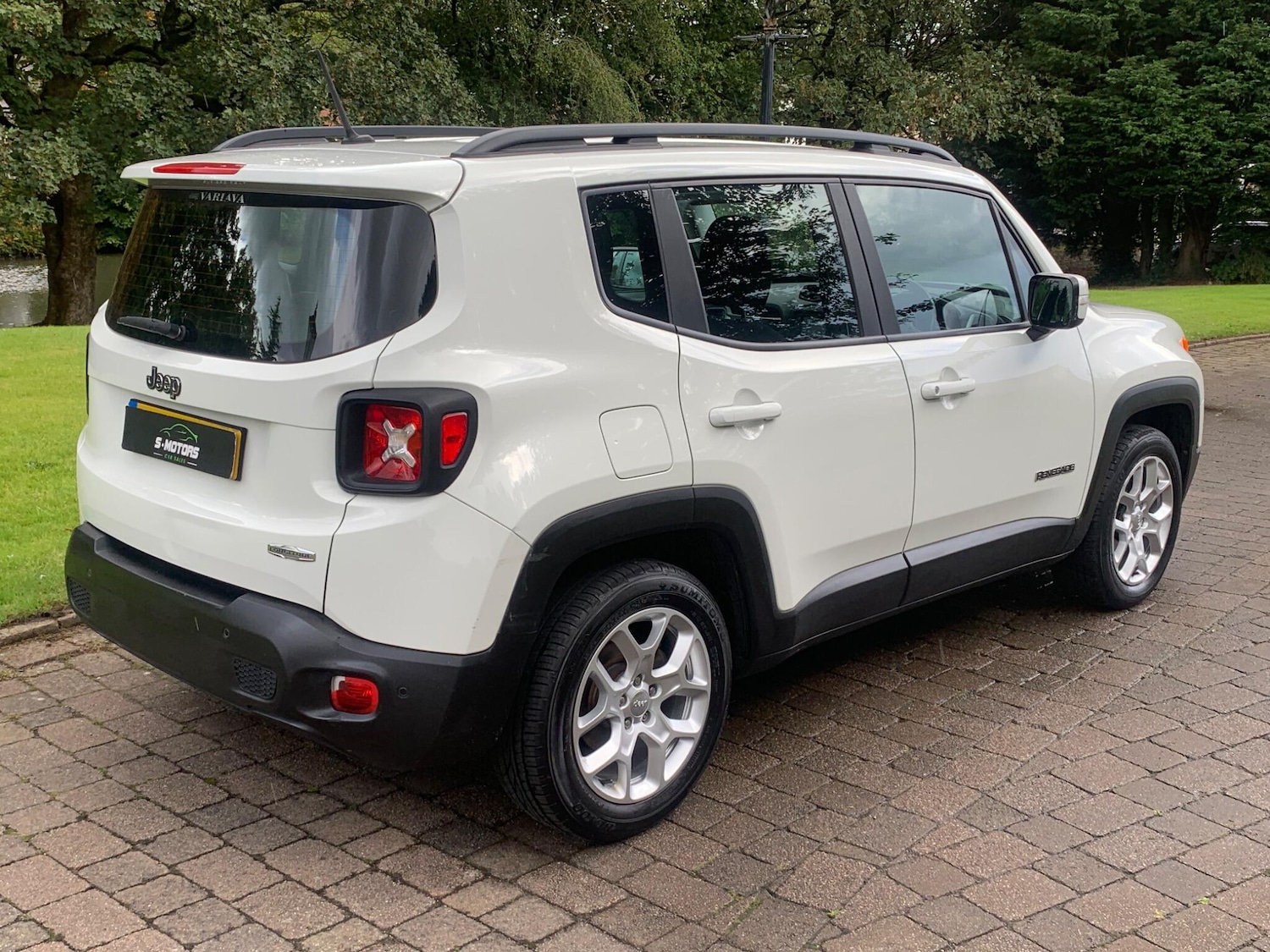 Used Jeep Renegade 2016 for sale - 76632820: Photo 10