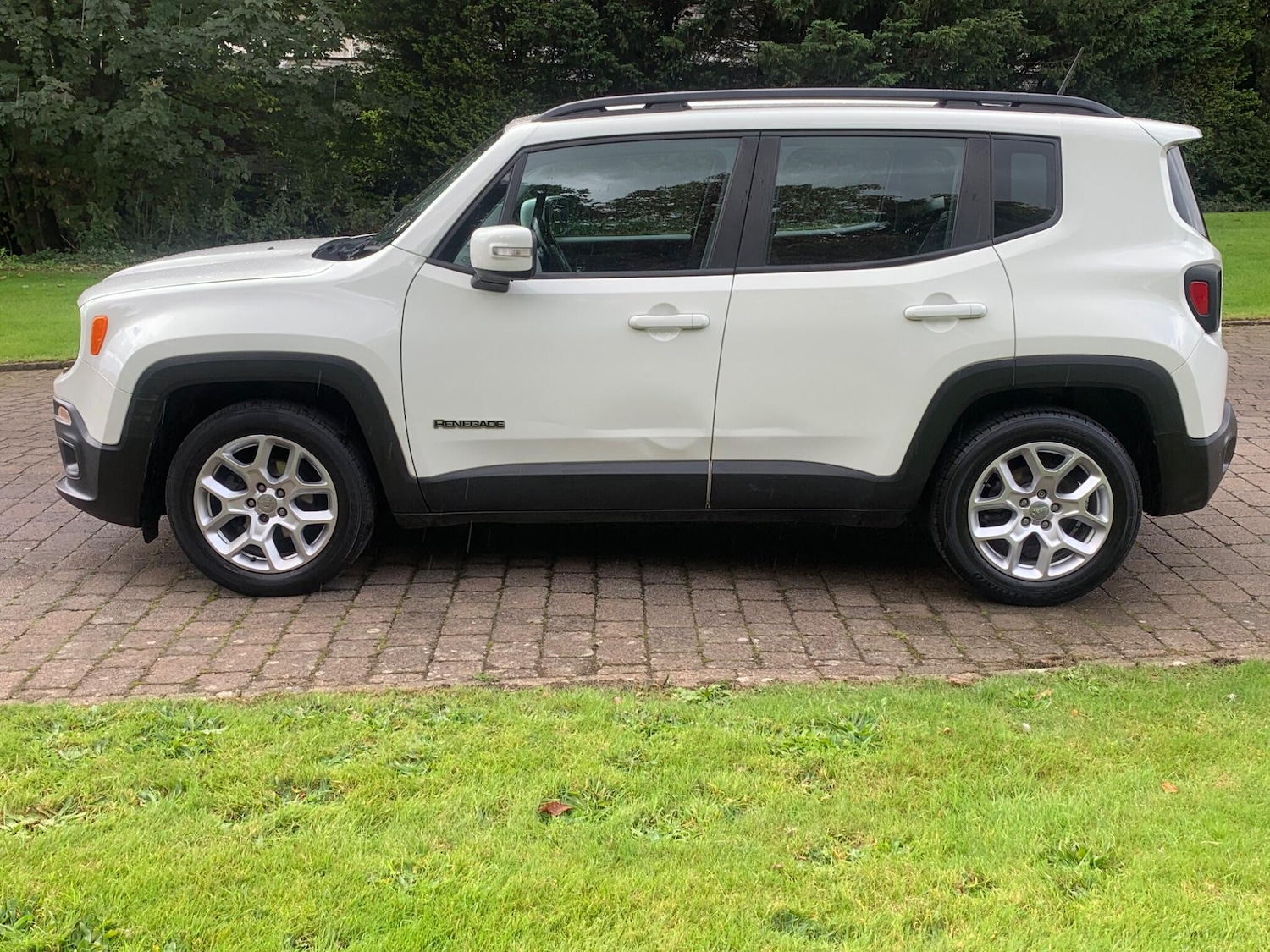 Used Jeep Renegade 2016 for sale - 76632820: Photo 12