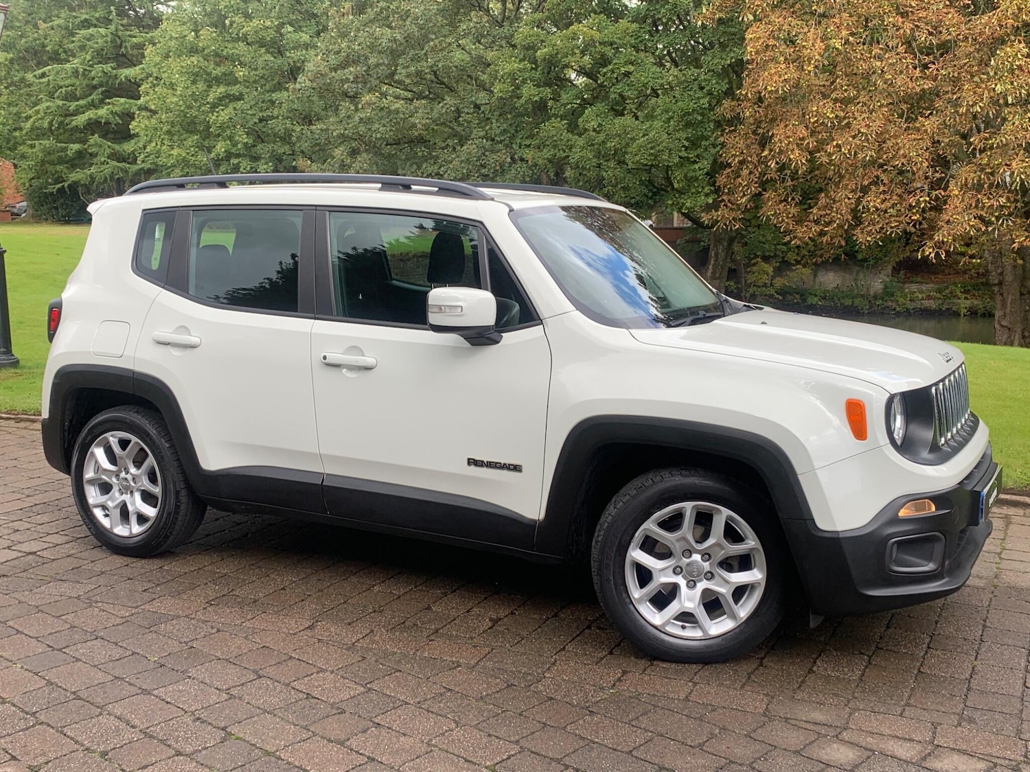 Used Jeep Renegade 2016 for sale - 76632820: Photo 6