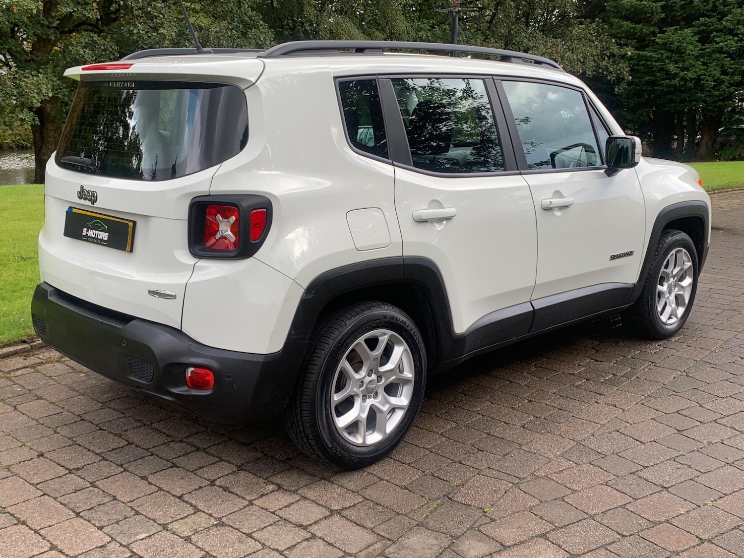 Used Jeep Renegade 2016 for sale - 76632820: Photo 9