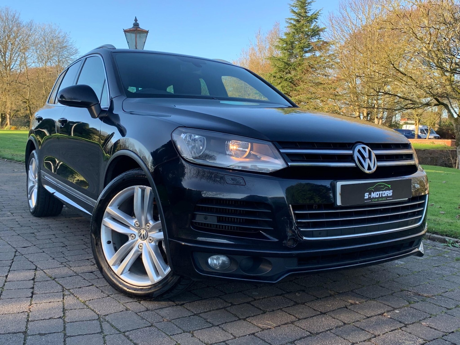 Used Volkswagen Touareg 2012 for sale - 76801584: Photo 1