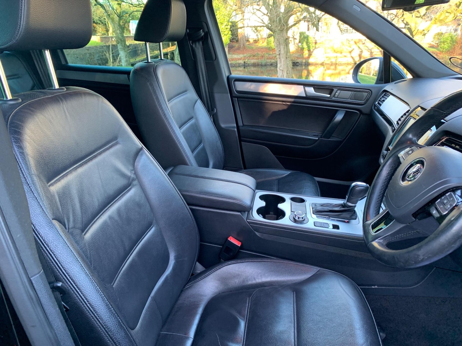 Used Volkswagen Touareg 2012 for sale - 76801584: Photo 24