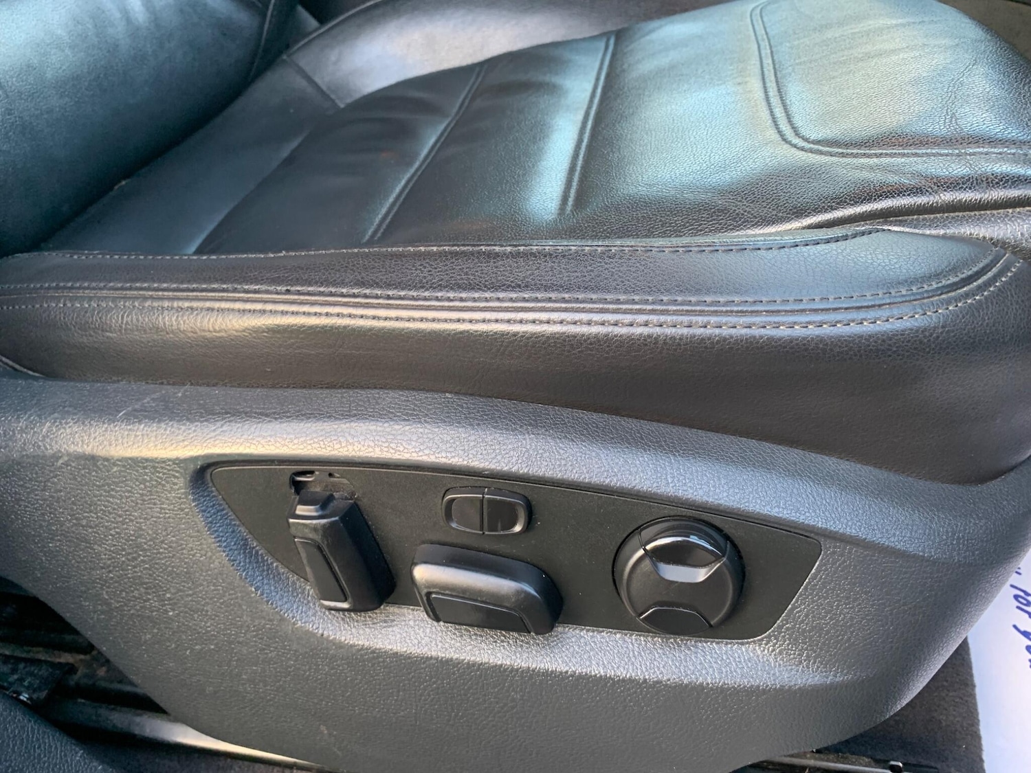 Used Volkswagen Touareg 2012 for sale - 77109072: Photo 28