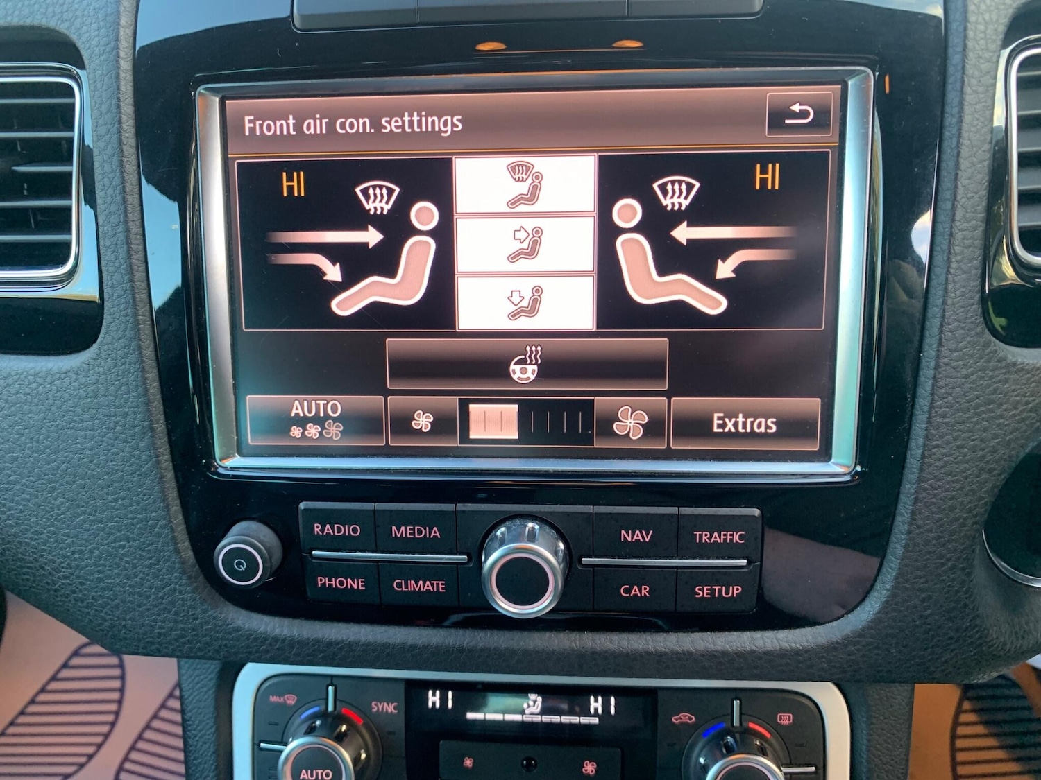 Used Volkswagen Touareg 2012 for sale - 77109072: Photo 33