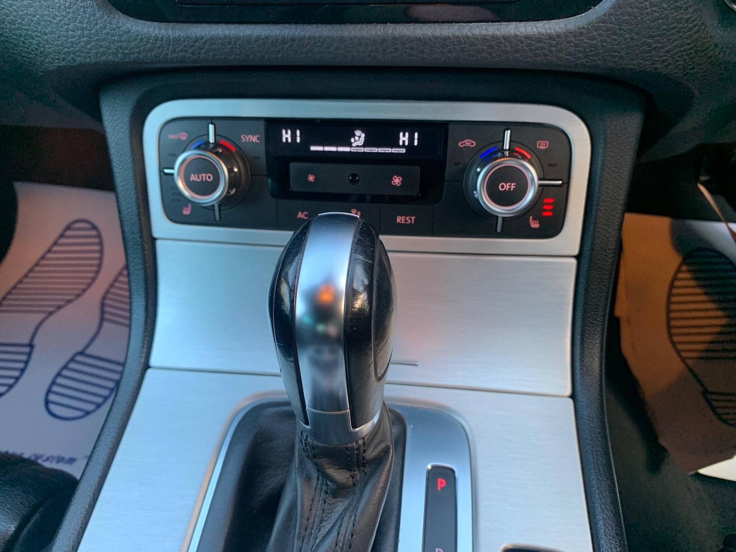 Used Volkswagen Touareg 2012 for sale - 77109072: Photo 36