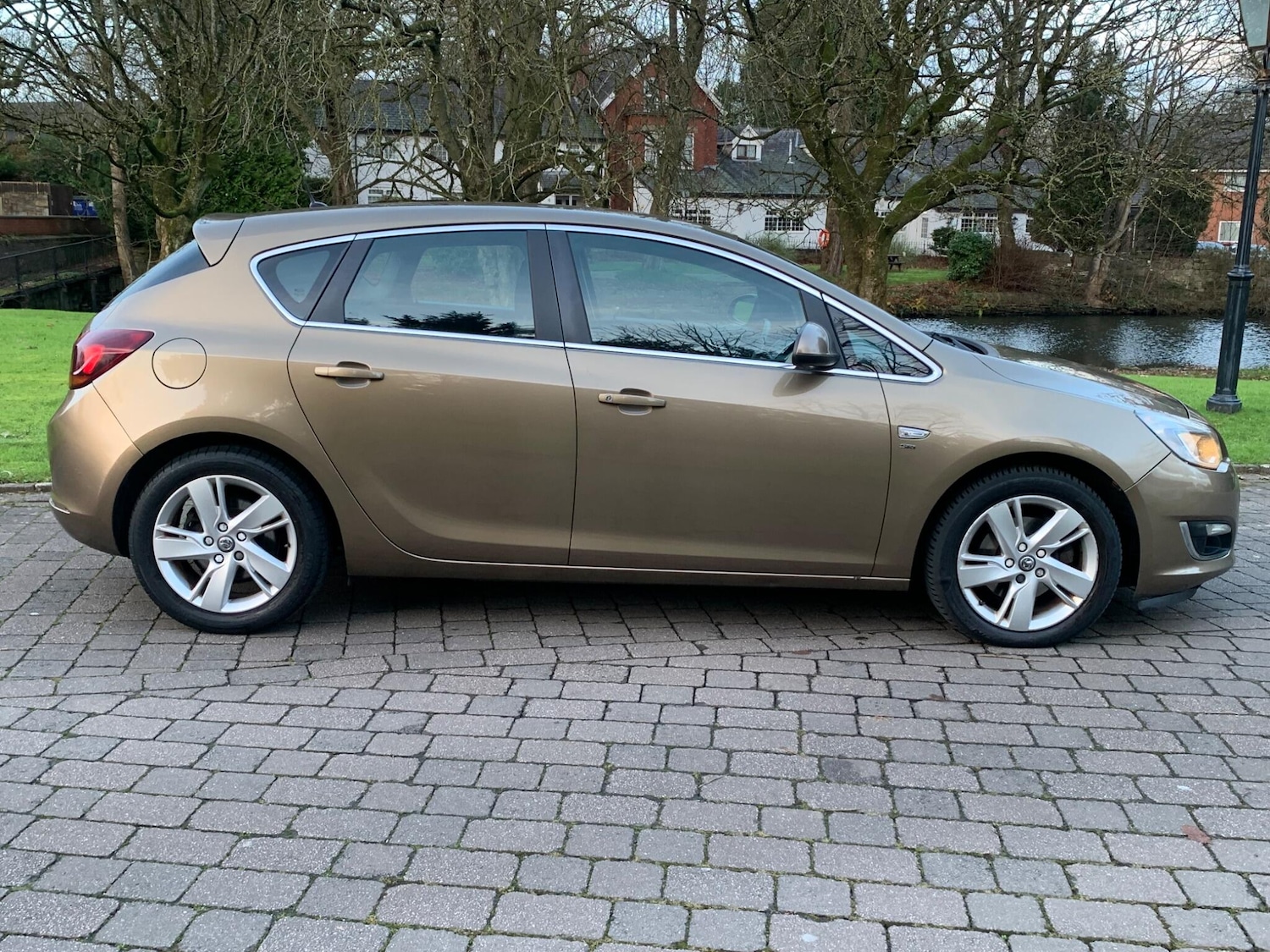 Used Vauxhall Astra 2012 for sale - 76899203: Photo 6