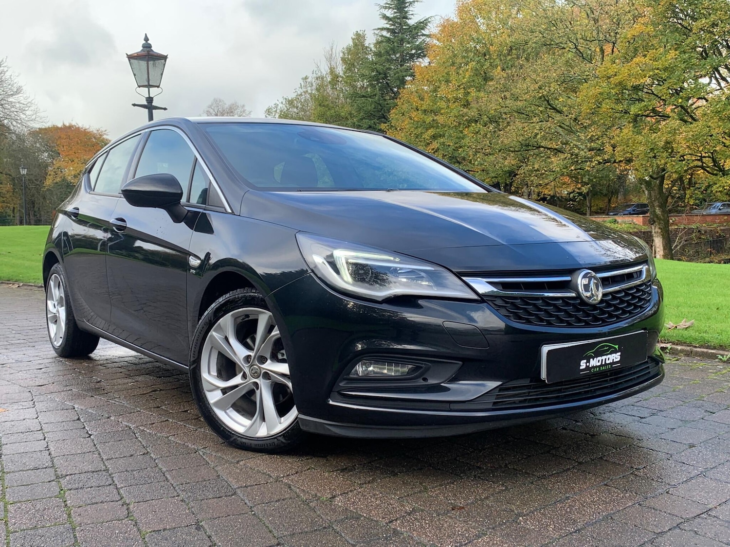 Used Vauxhall Astra 2016 for sale - 76632849: Photo 1