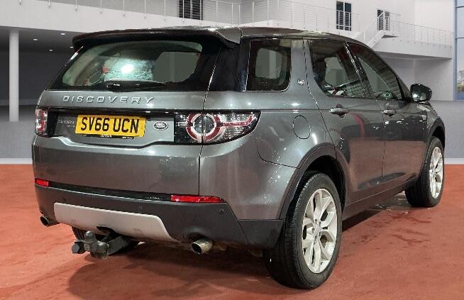Used Land Rover Discovery Sport 2016 for sale - 76865489: Photo 3