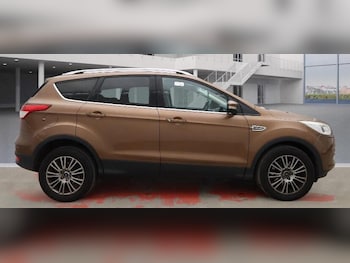 Used Ford Kuga 2014 for sale - 77050251: Photo