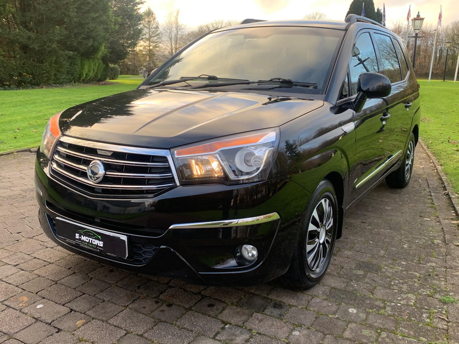 Used Ssangyong Turismo 2014 for sale - 76752516: Photo 12