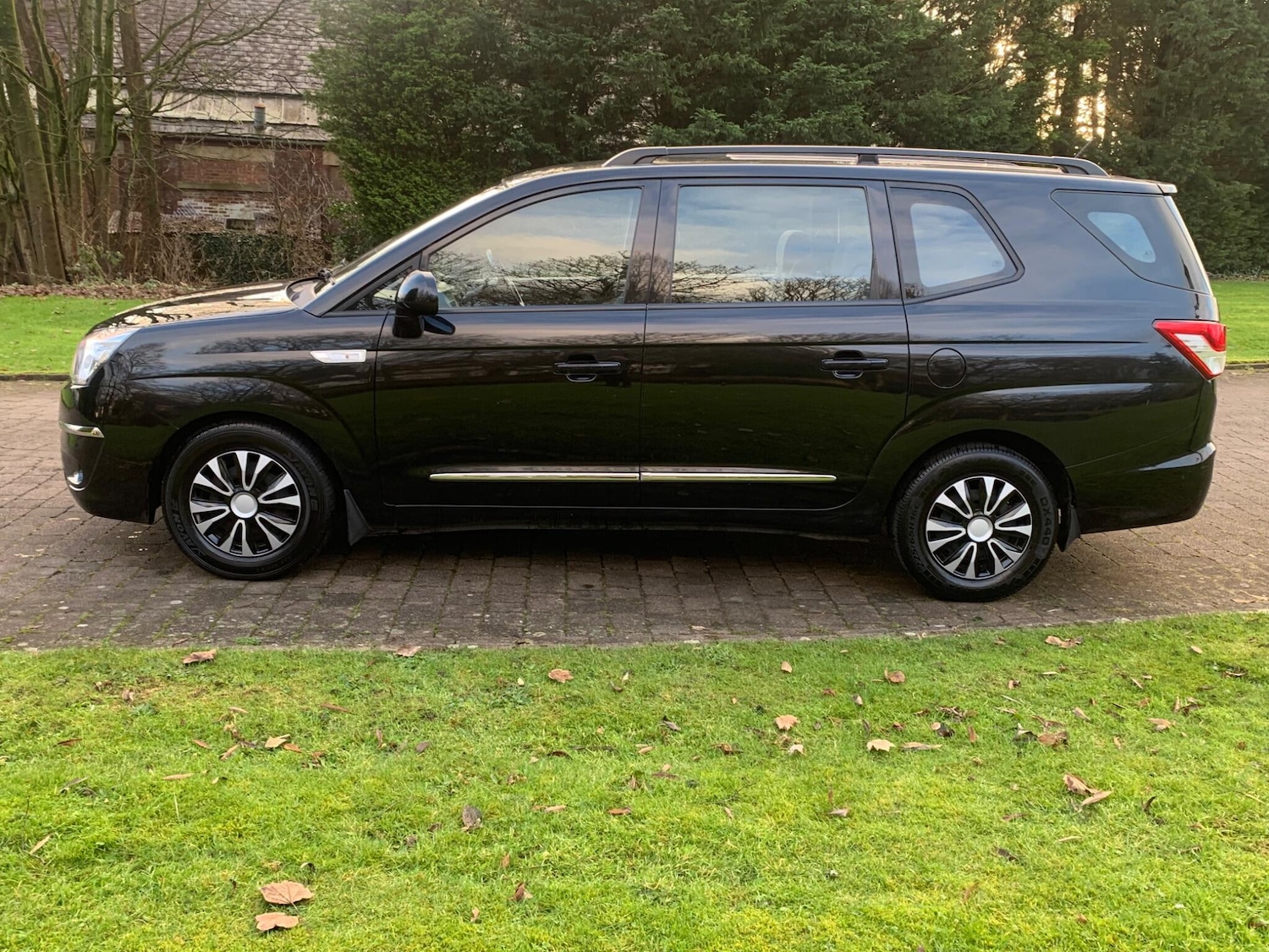 Used Ssangyong Turismo 2014 for sale - 76752516: Photo 16
