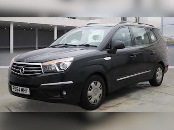 Used Ssangyong Turismo 2014 for sale - 76752516: Photo