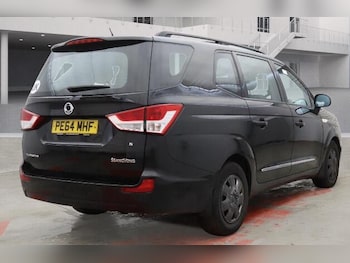 Used Ssangyong Turismo 2014 for sale - 76752516: Photo