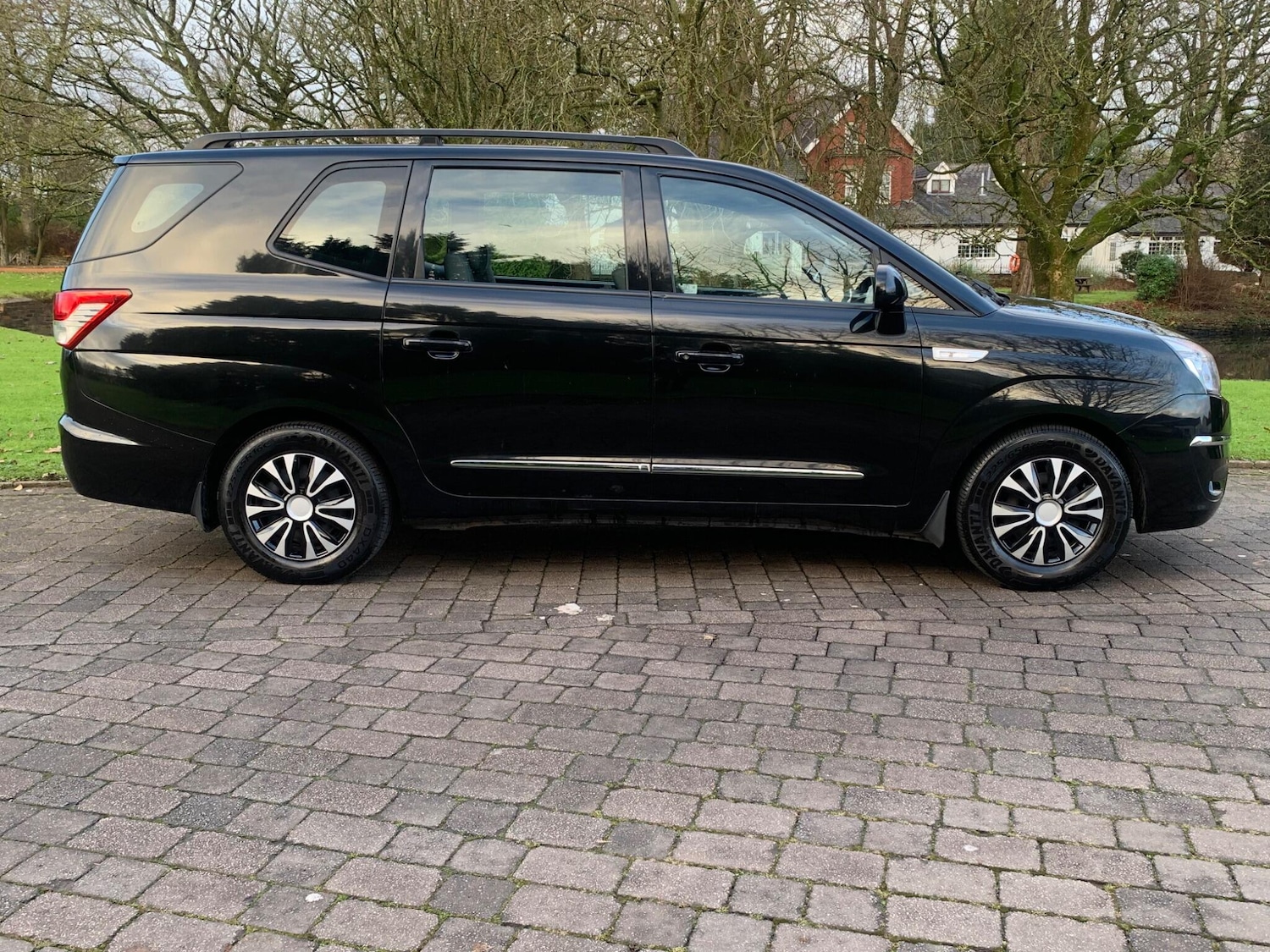 Used Ssangyong Turismo 2014 for sale - 76752516: Photo 8