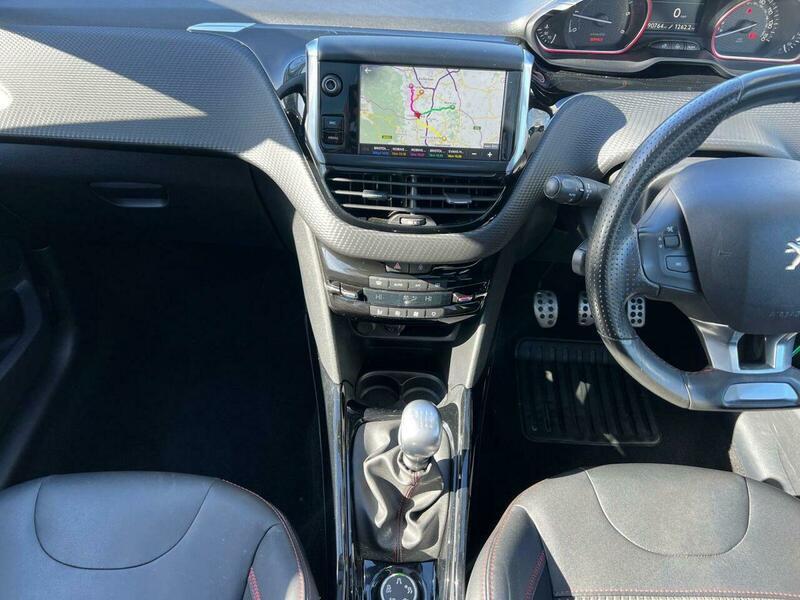 Used Peugeot 2008 2017 for sale - 77564725: Photo 11