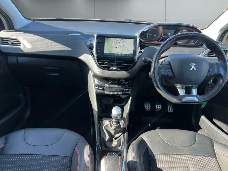 Used Peugeot 2008 2017 for sale - 77564725: Photo 12