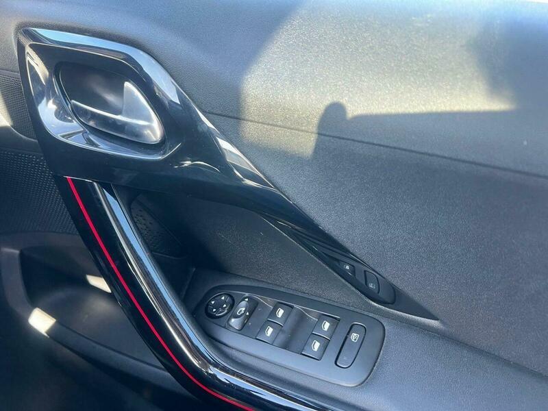 Used Peugeot 2008 2017 for sale - 77564725: Photo 17