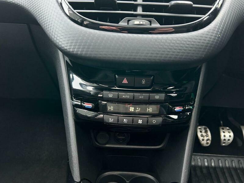 Used Peugeot 2008 2017 for sale - 77564725: Photo 32