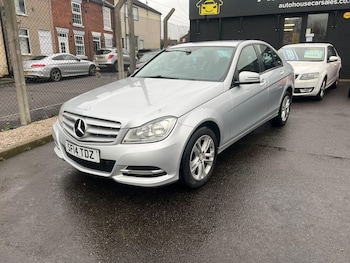 Used Mercedes-Benz C Class 2014 for sale - 77633588: Photo