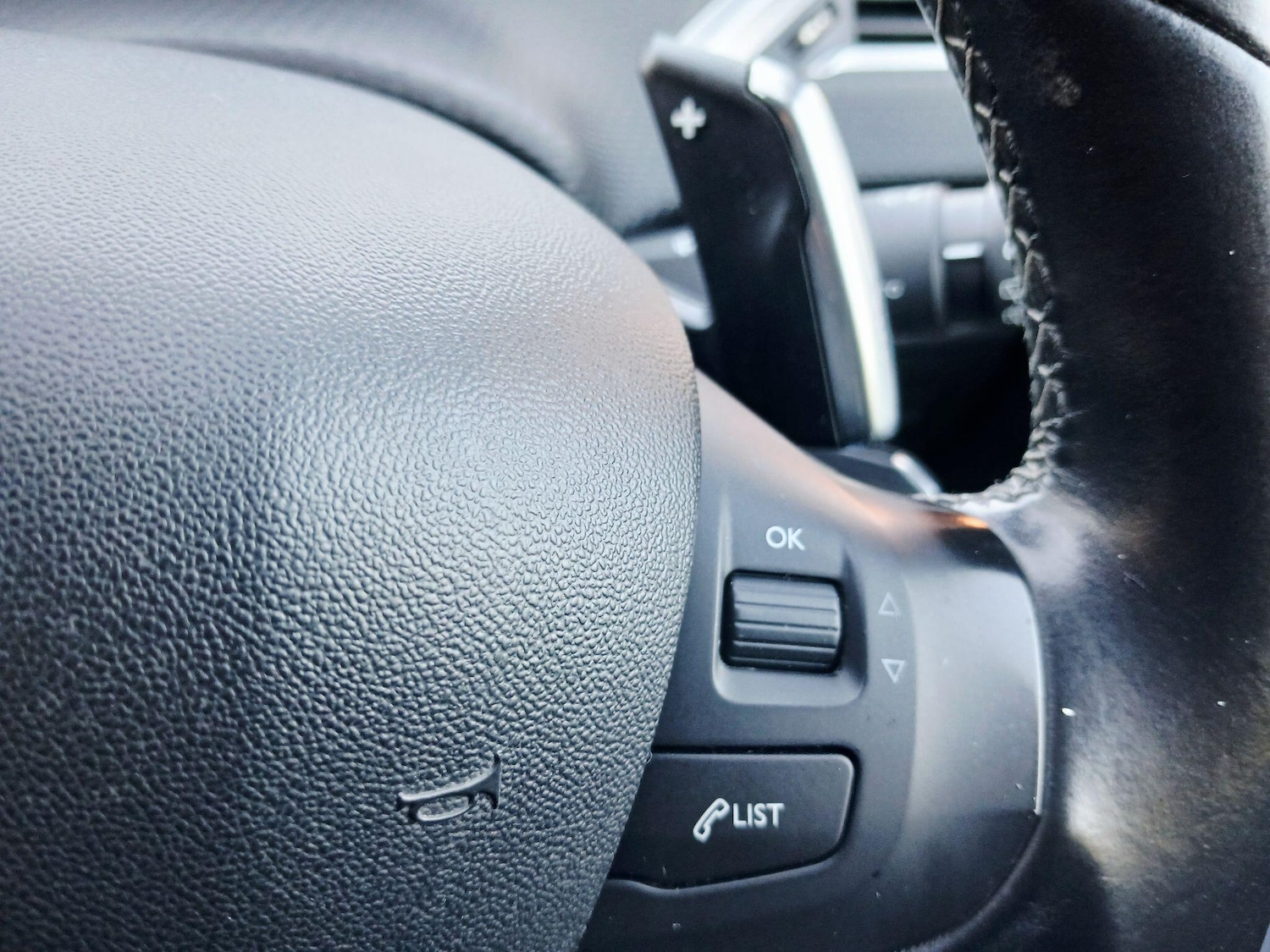 Used Peugeot 2008 2015 for sale - 77351873: Photo 16