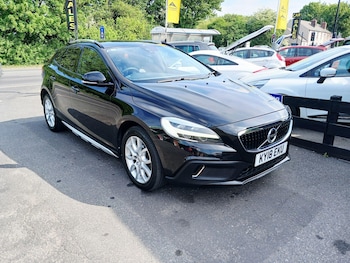 Used Volvo V40 2018 for sale - 79465340: Photo