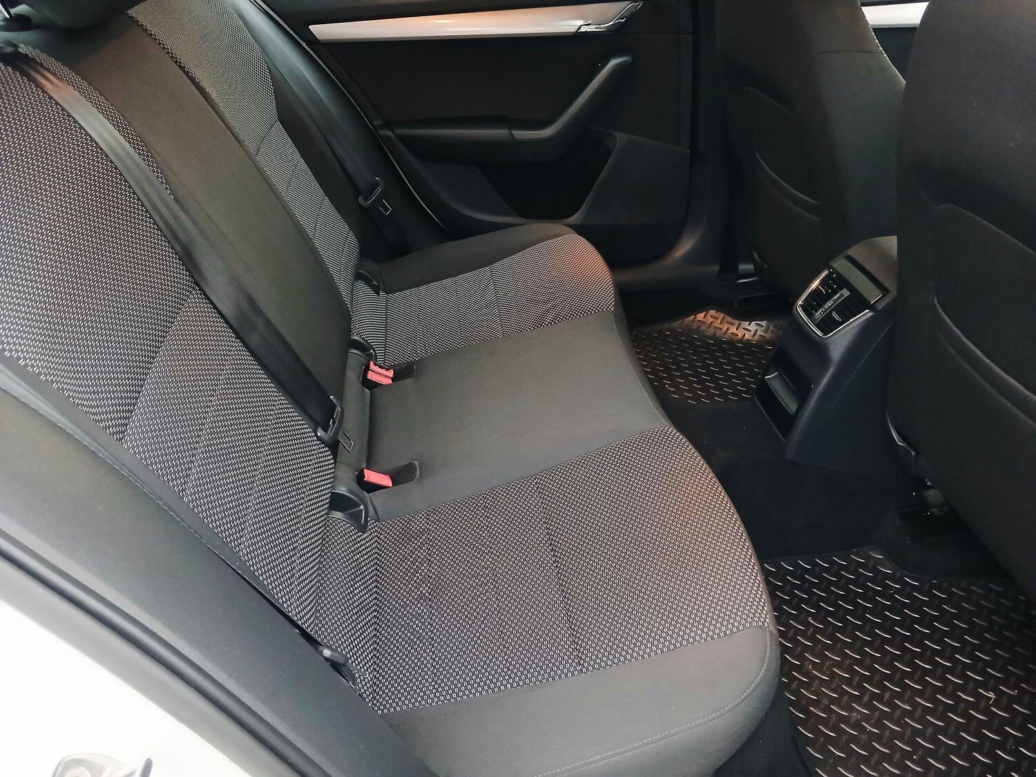 Used Skoda Octavia 2014 for sale - 77351872: Photo 16