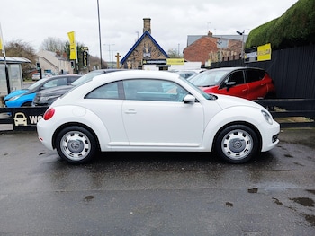 Used Volkswagen Beetle 2015 for sale - 78416920: Photo