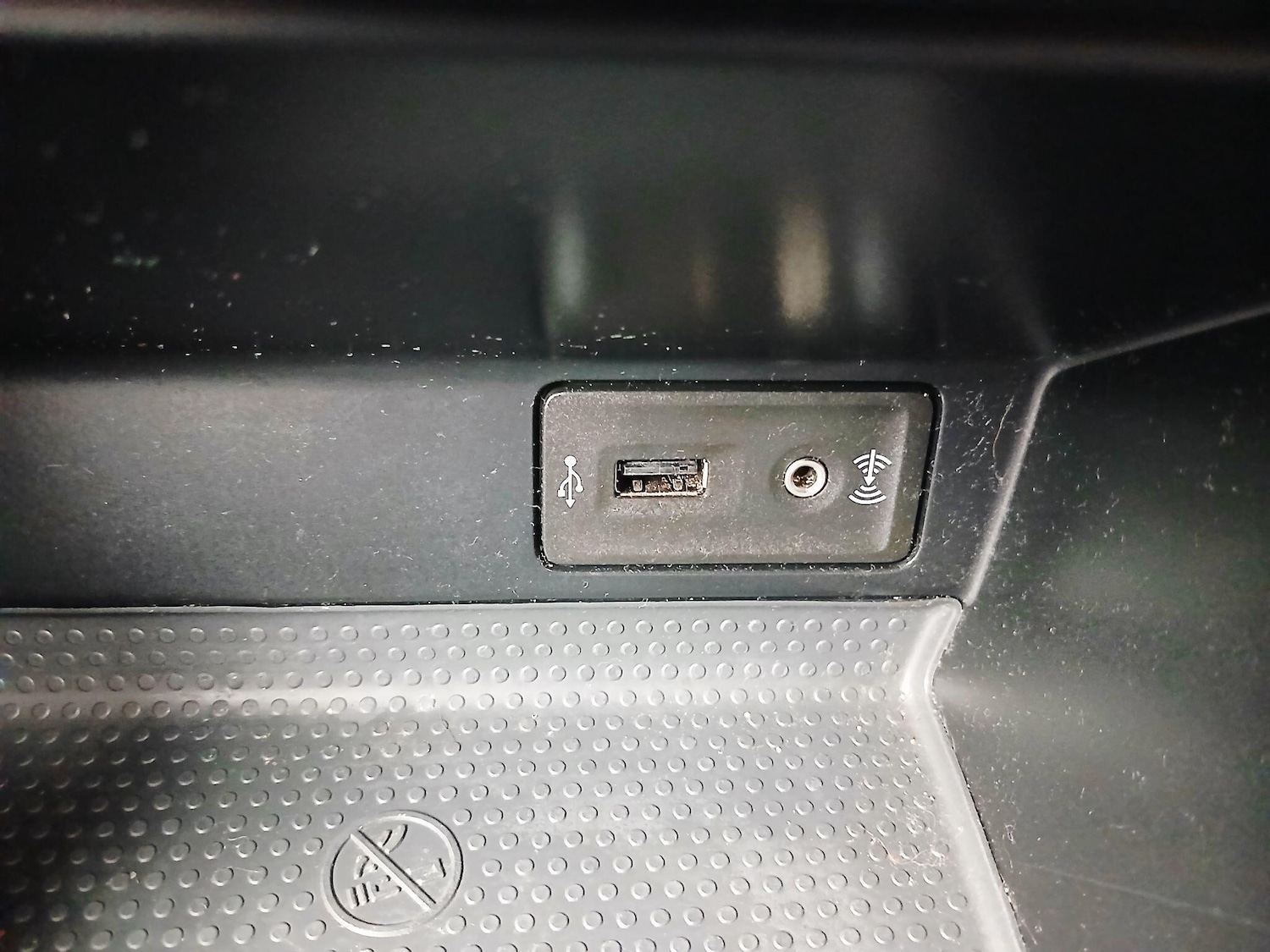 Used Volkswagen Beetle 2015 for sale - 78047362: Photo 32