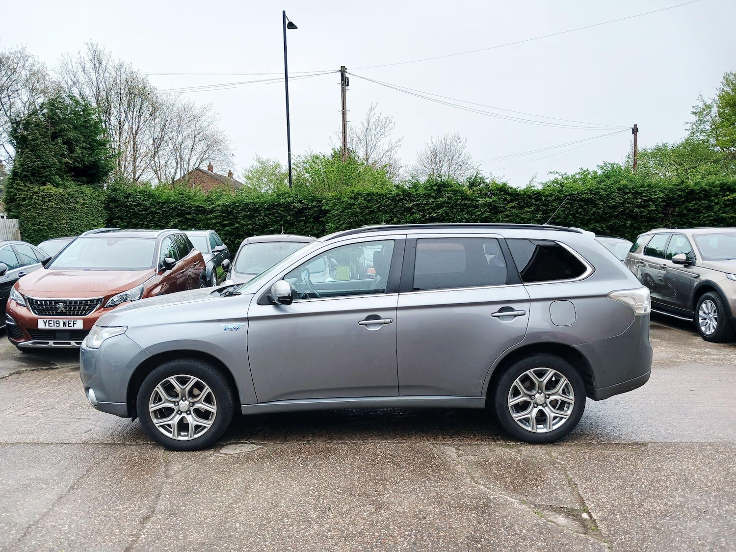 Used Mitsubishi Outlander 2015 for sale - 78184323: Photo 1