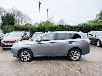 Mitsubishi Outlander feature image