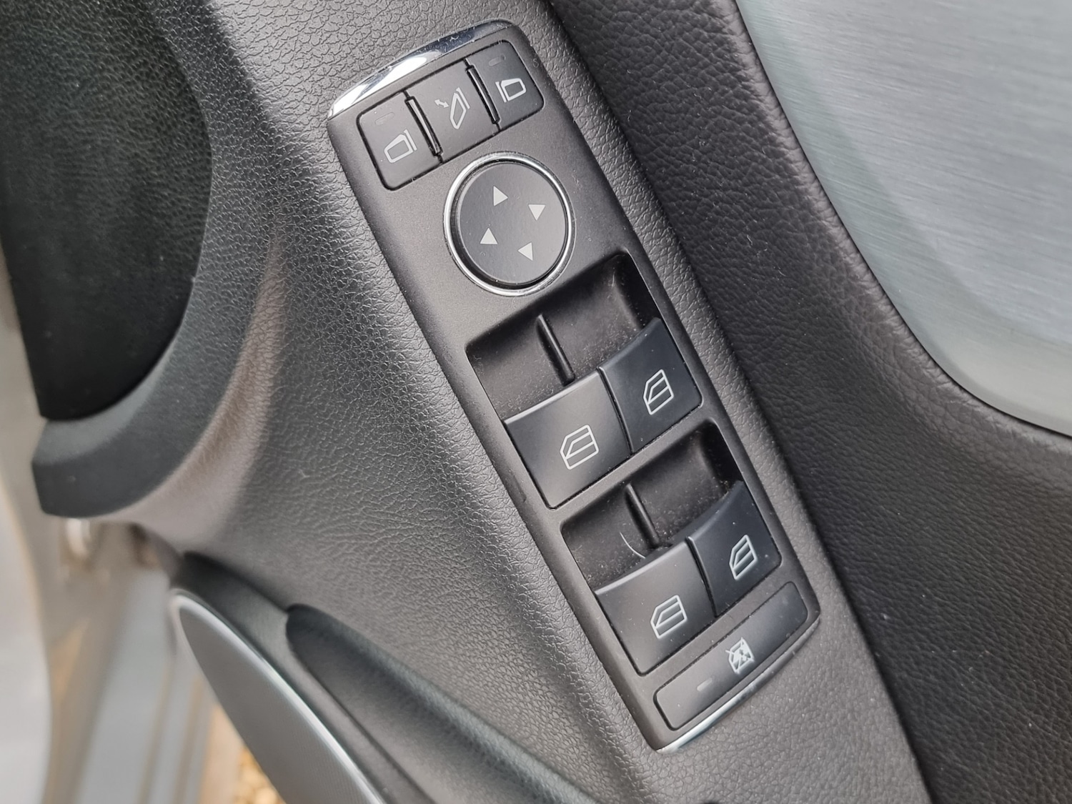 Used Mercedes-Benz C Class 2008 for sale - 78071704: Photo 34