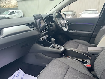 Used Renault Captur 2020 for sale - 76514592: Photo