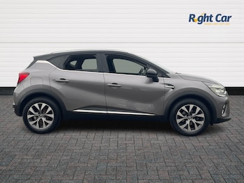 Used Renault Captur 2020 for sale - 76514592: Photo