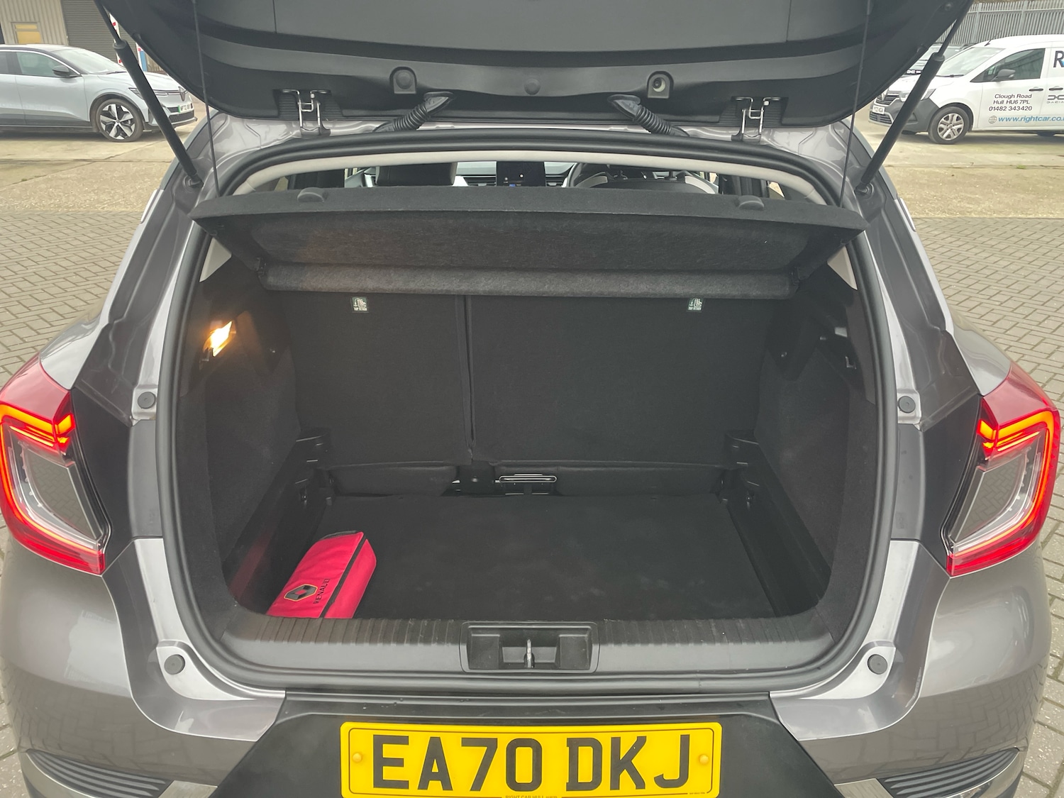 Used Renault Captur 2020 for sale - 76514592: Photo 9