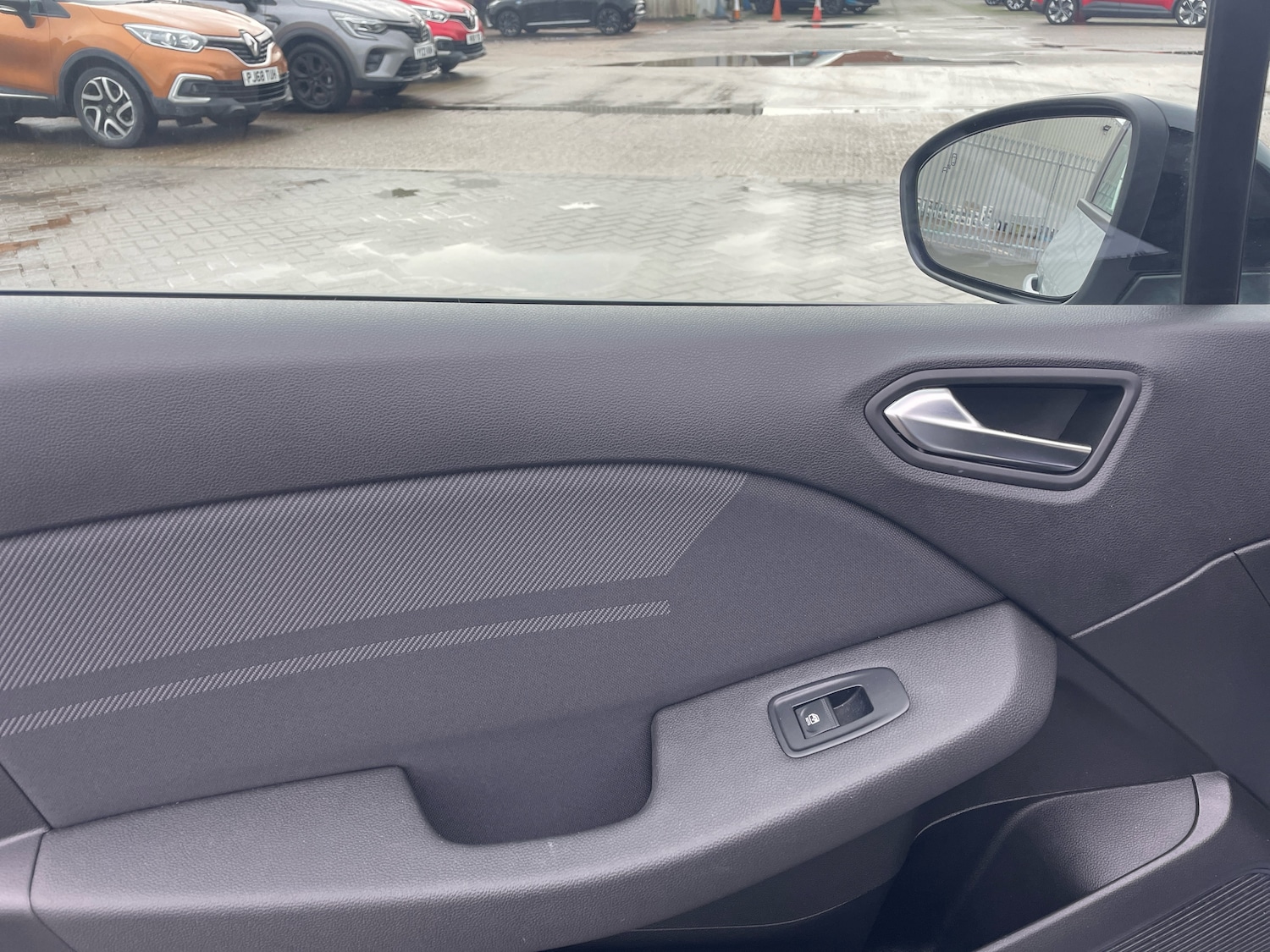 Used Renault Clio 2024 for sale - 76966826: Photo 11