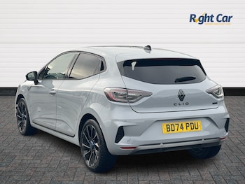 Used Renault Clio 2024 for sale - 76966826: Photo