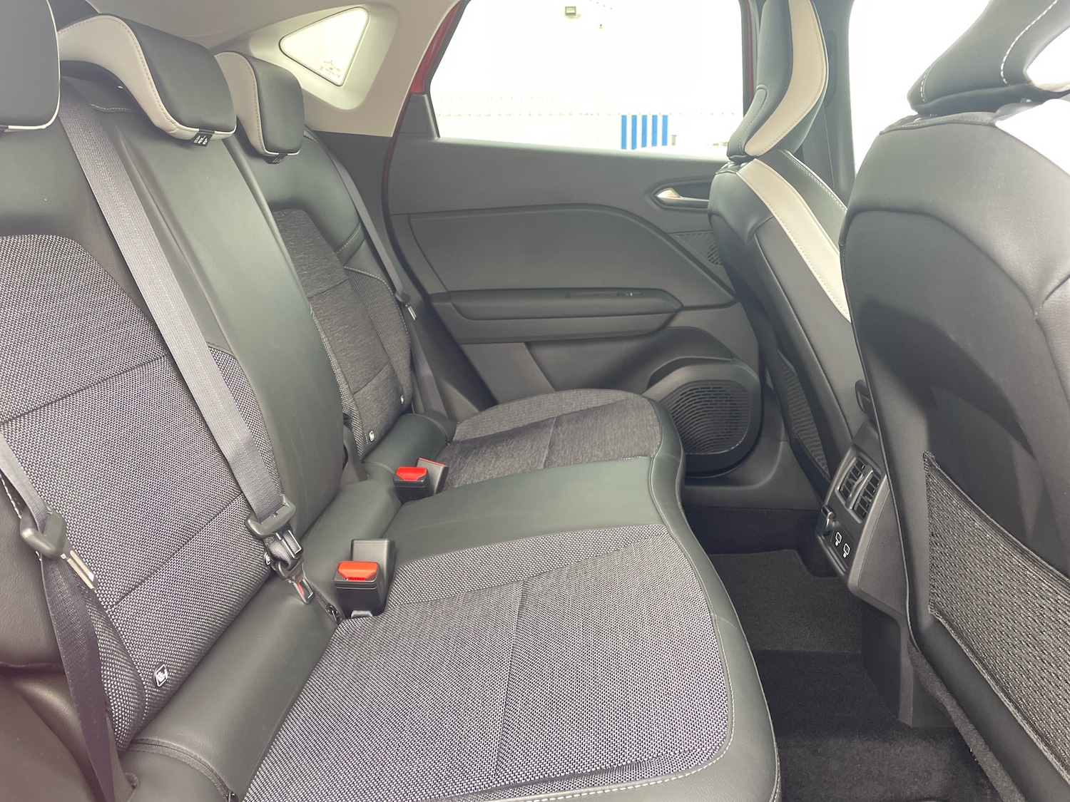 Used Renault Captur 2024 for sale - 76112613: Photo 10