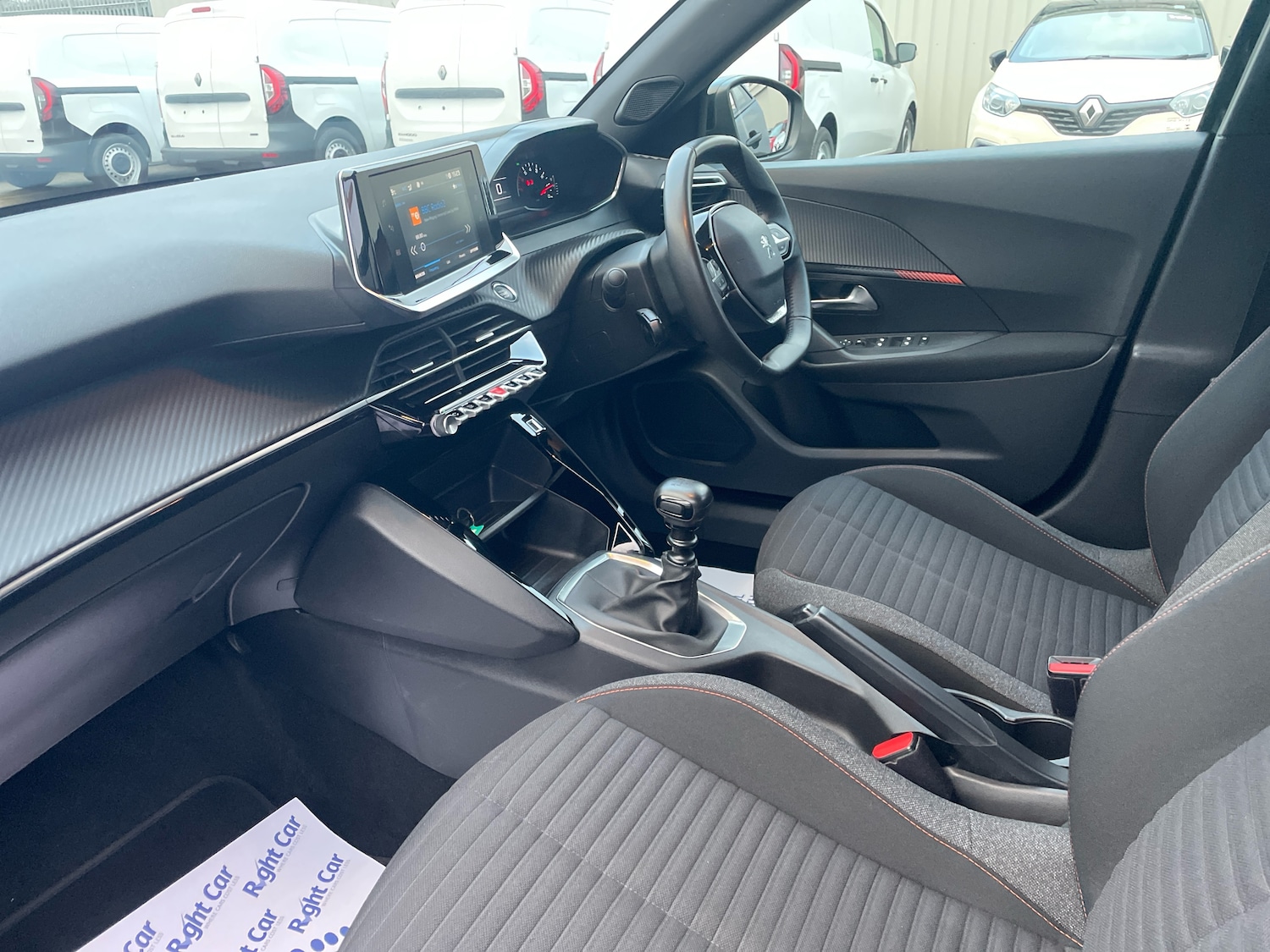 Used Peugeot 2008 2023 for sale - 77232297: Photo 2