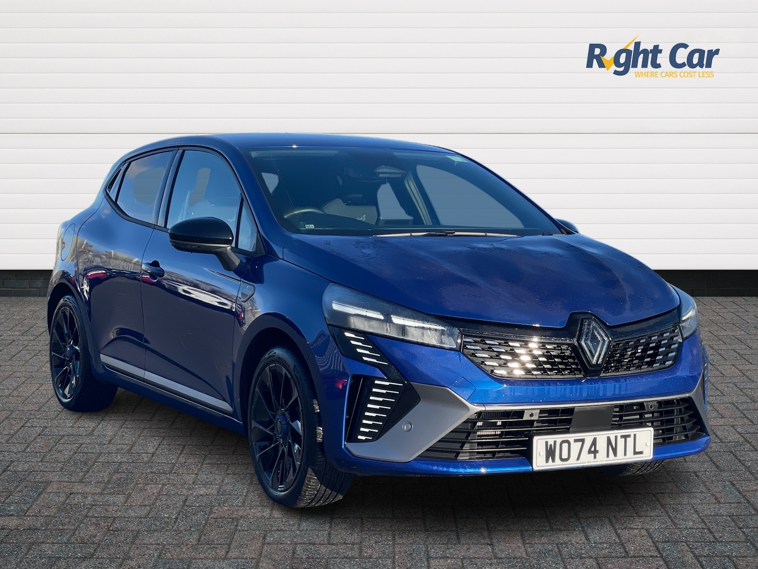 Used Renault Clio 2025 for sale - 76661133: Photo 1