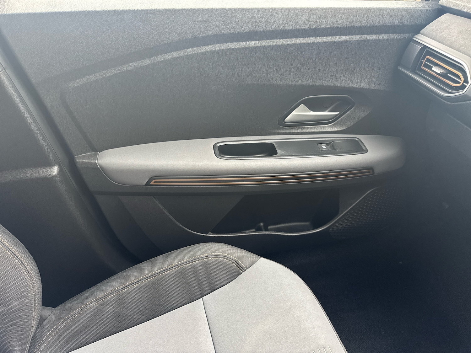Used Dacia Sandero Stepway 2024 for sale - 76351144: Photo 11