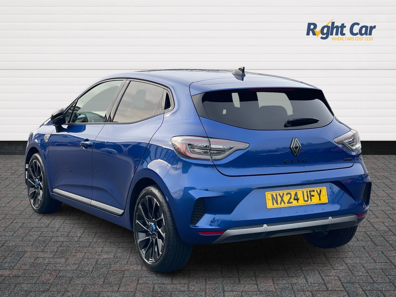 Used Renault Clio 2024 for sale - 76434493: Photo 3