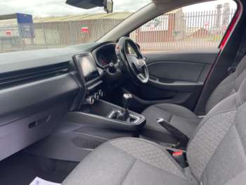 Used Renault Clio 2020 for sale - 74702491: Photo