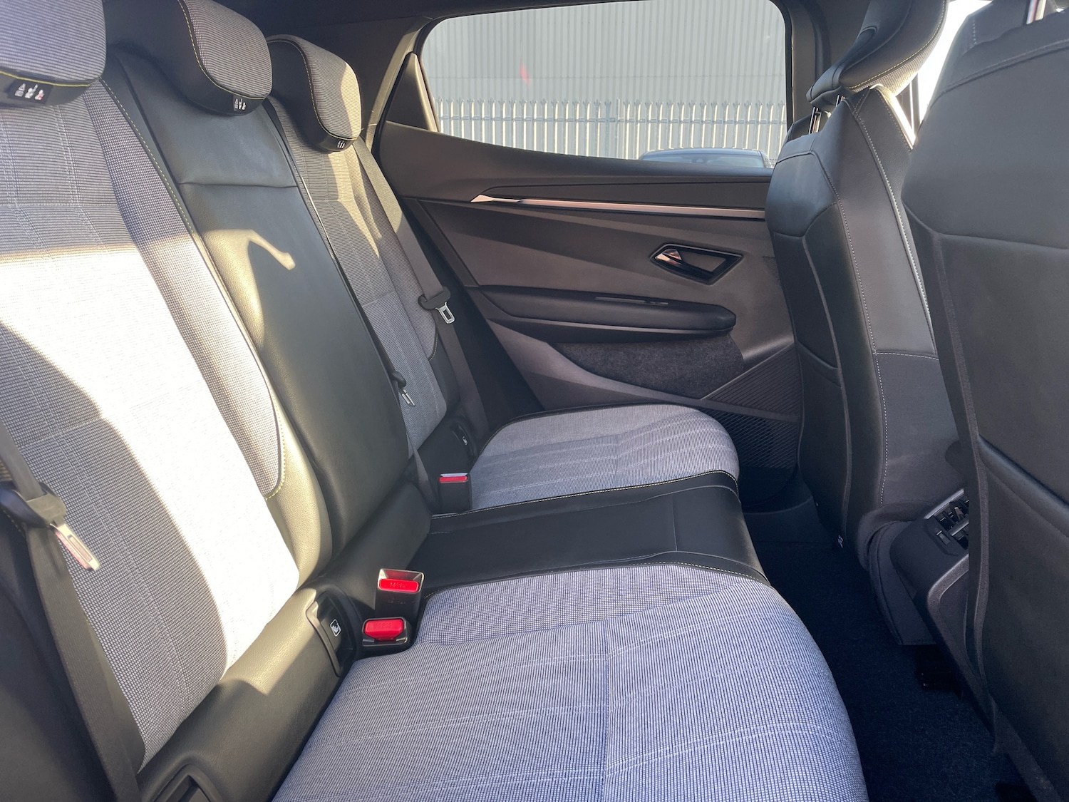 Used Renault Megane E Tech 2023 for sale - 76704528: Photo 10