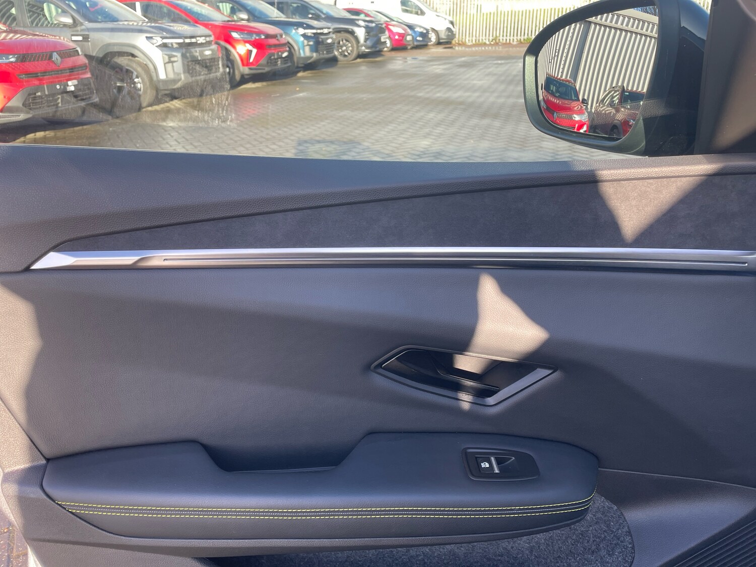 Used Renault Megane E Tech 2023 for sale - 76704528: Photo 11